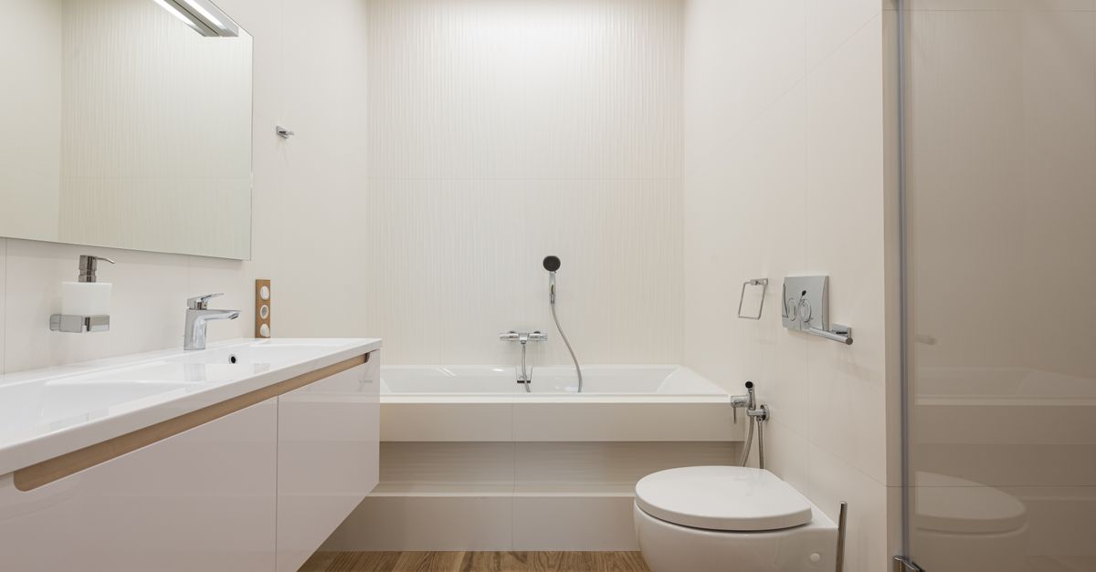 Best Heated Toilet Seat UK: The Cheap Upgrade Nobody Regrets