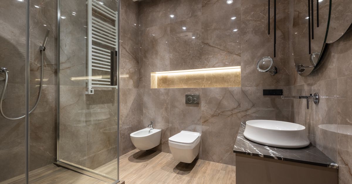 Smart Toilet vs Bidet UK: Which One Actually Suits Your Bathroom